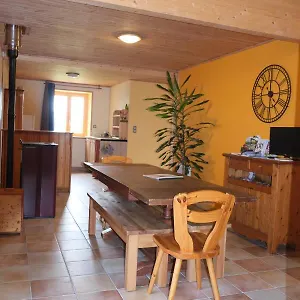 gite-le-corral.hotels-rhonealpes.com/